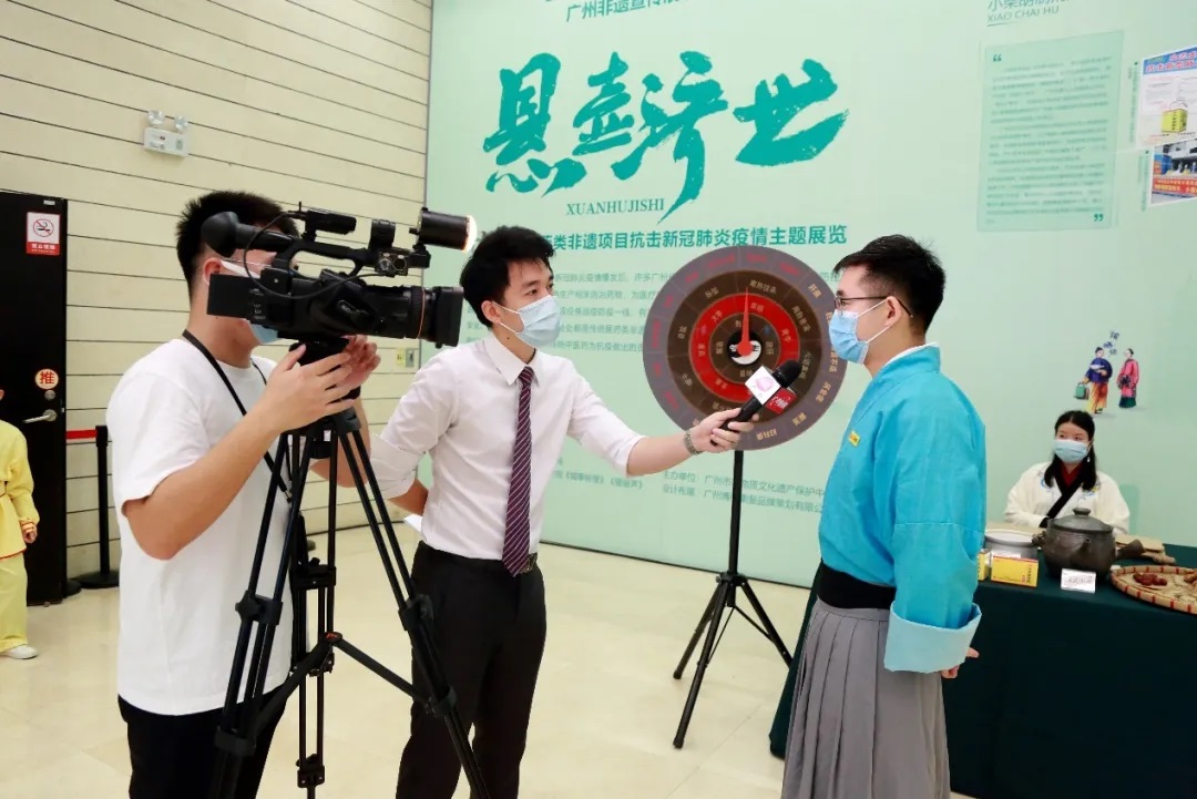 非遺日懸壺濟世論抗疫，小柴胡直播首秀放光彩！